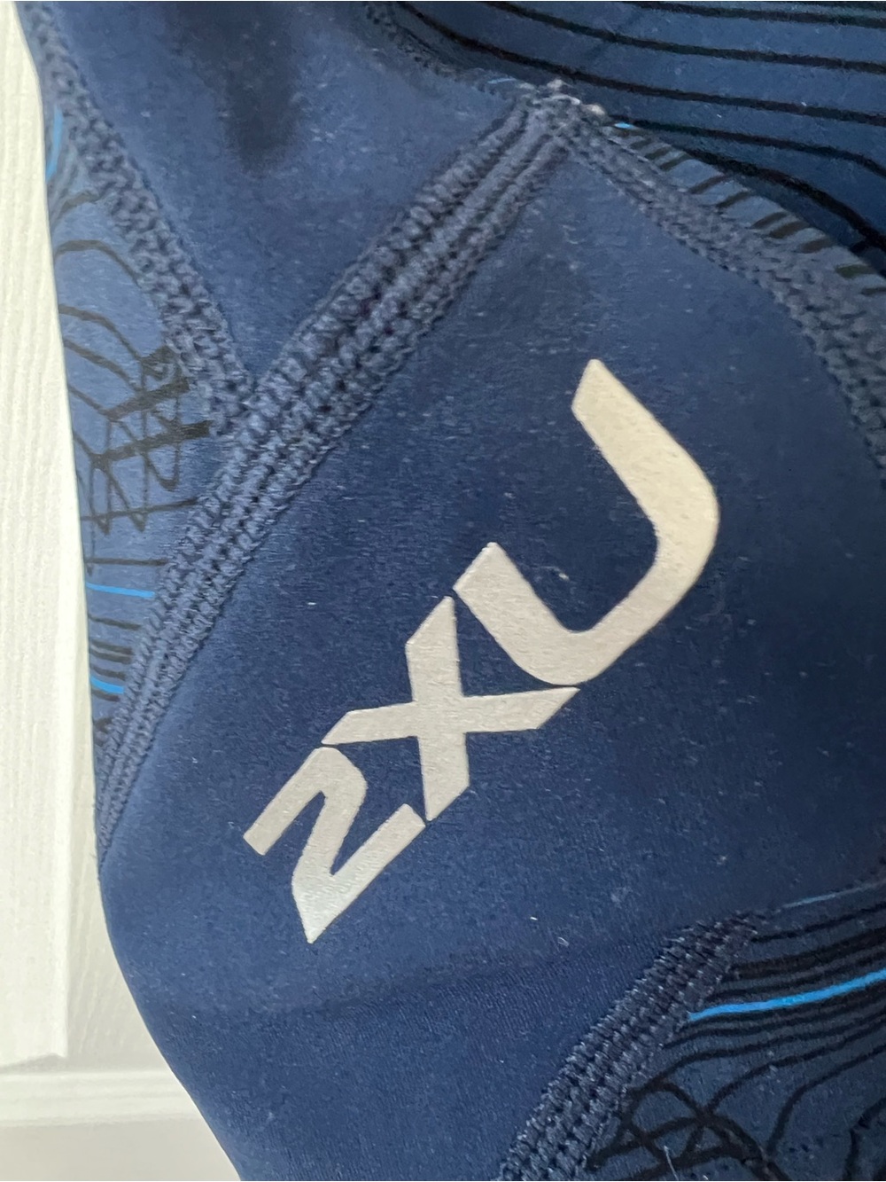2XU Navy Blue Patterned Leggings - Picture 3 of 4